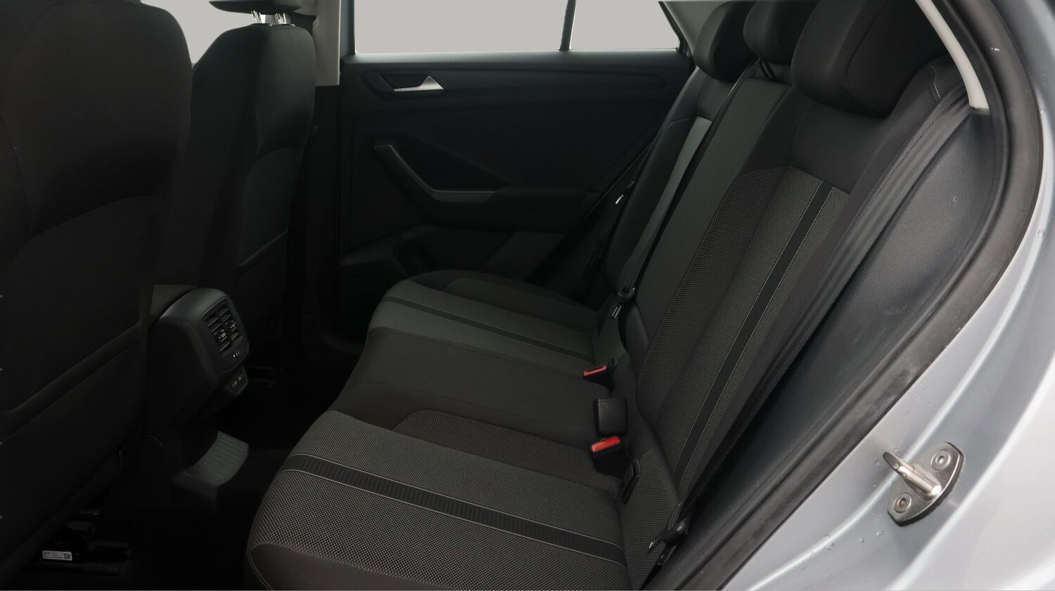 Used Volkswagen T-Roc for sale - 77639068: Photo 16