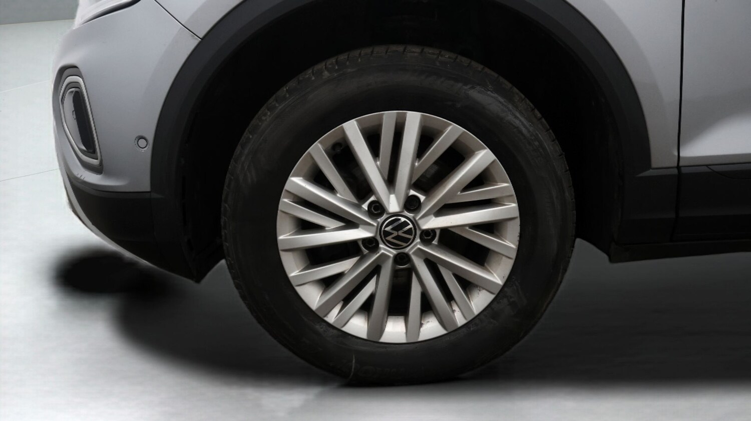 Used Volkswagen T-Roc for sale - 77639068: Photo 18