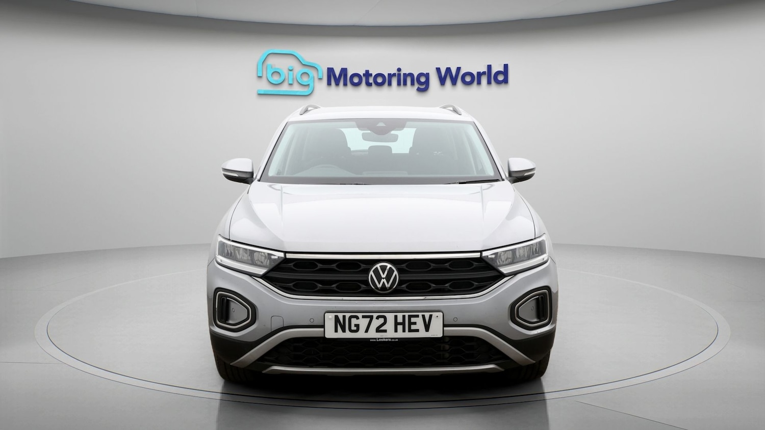Used Volkswagen T-Roc for sale - 77639068: Photo 2