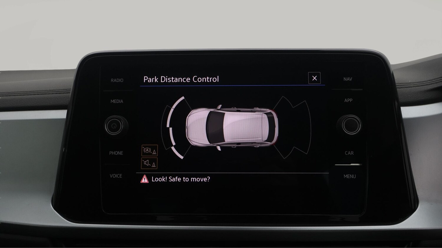 Used Volkswagen T-Roc for sale - 77639068: Photo 24