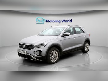 Used Volkswagen T-Roc 2023 for sale - 77639068: Photo