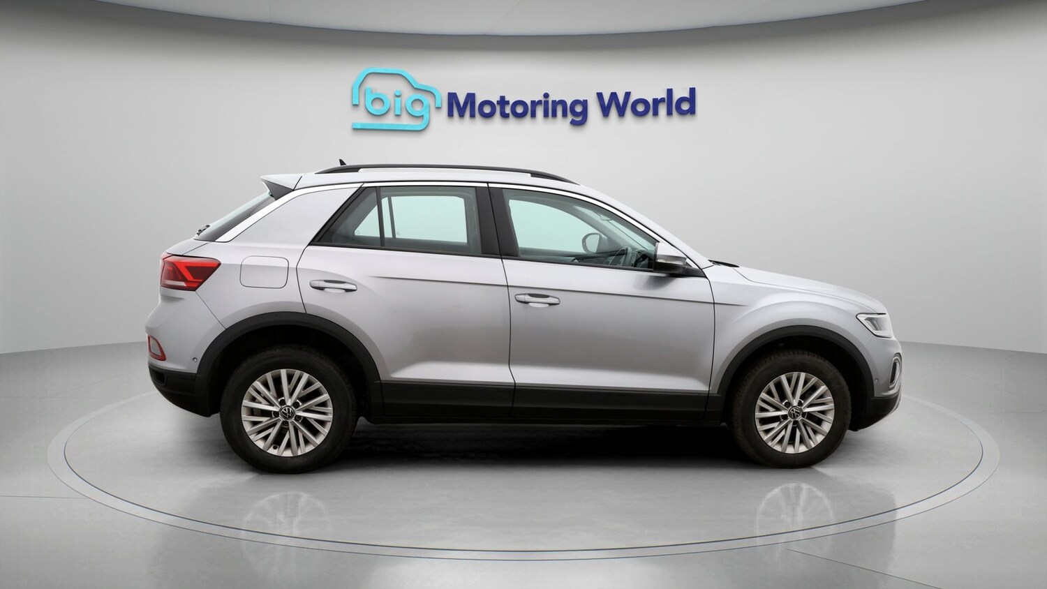 Used Volkswagen T-Roc for sale - 77639068: Photo 8