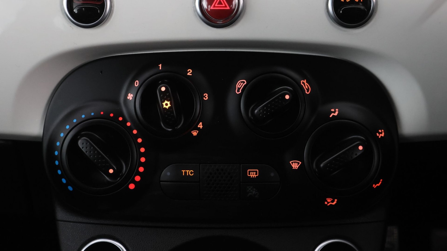 Used Abarth 595 2021 for sale - 78070677: Photo 11