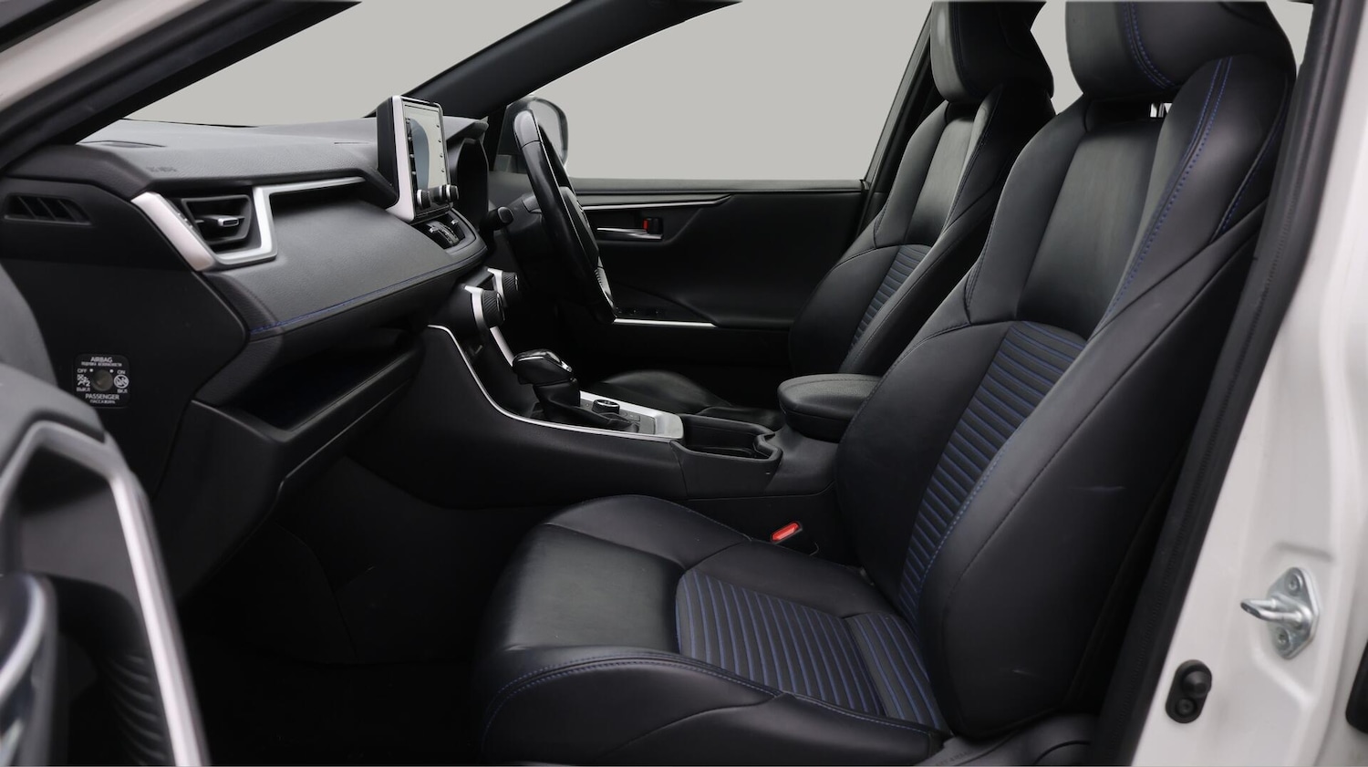 Used Toyota RAV4 2020 for sale - 76633336: Photo 15