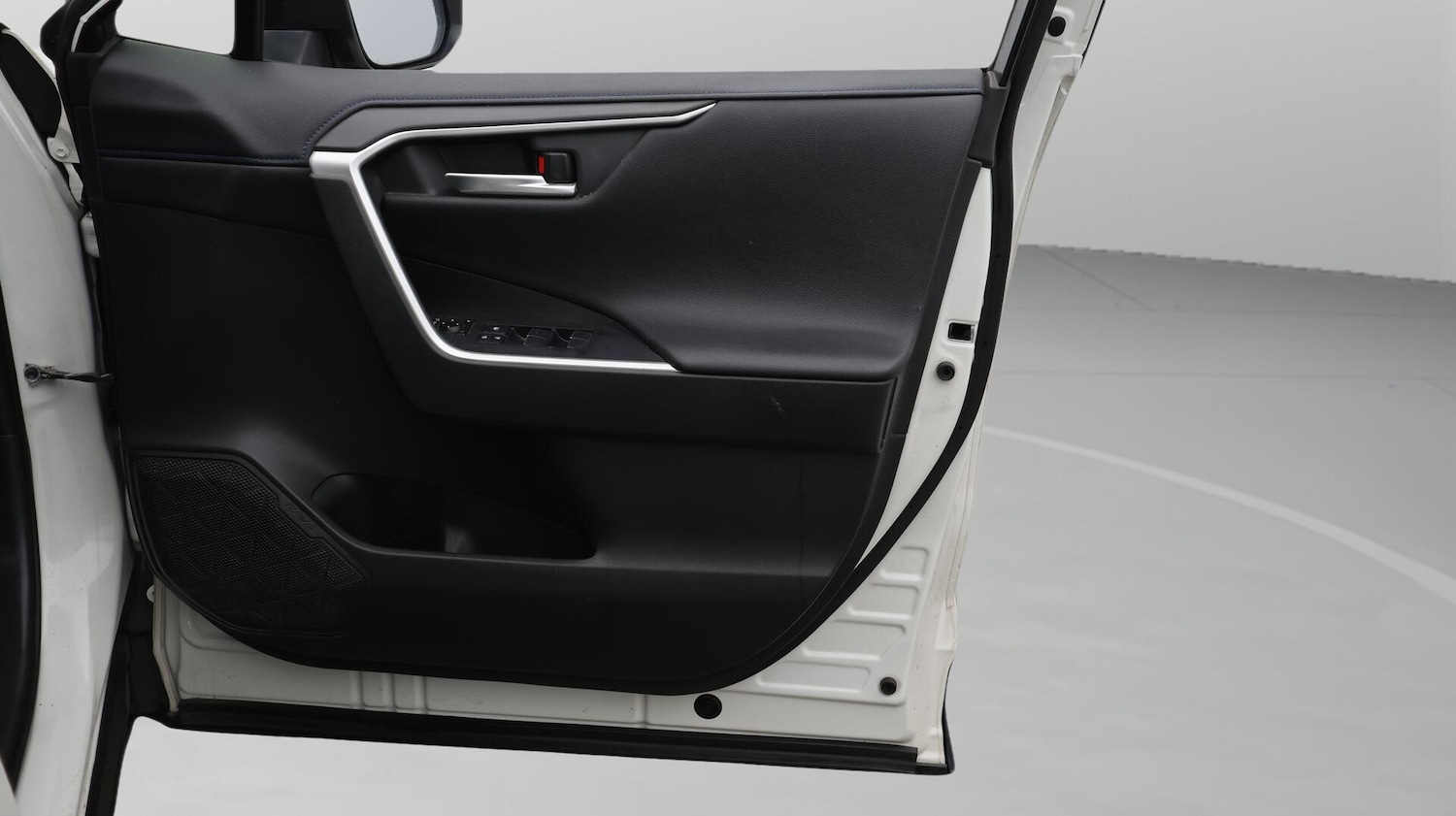 Used Toyota RAV4 2020 for sale - 76633336: Photo 16