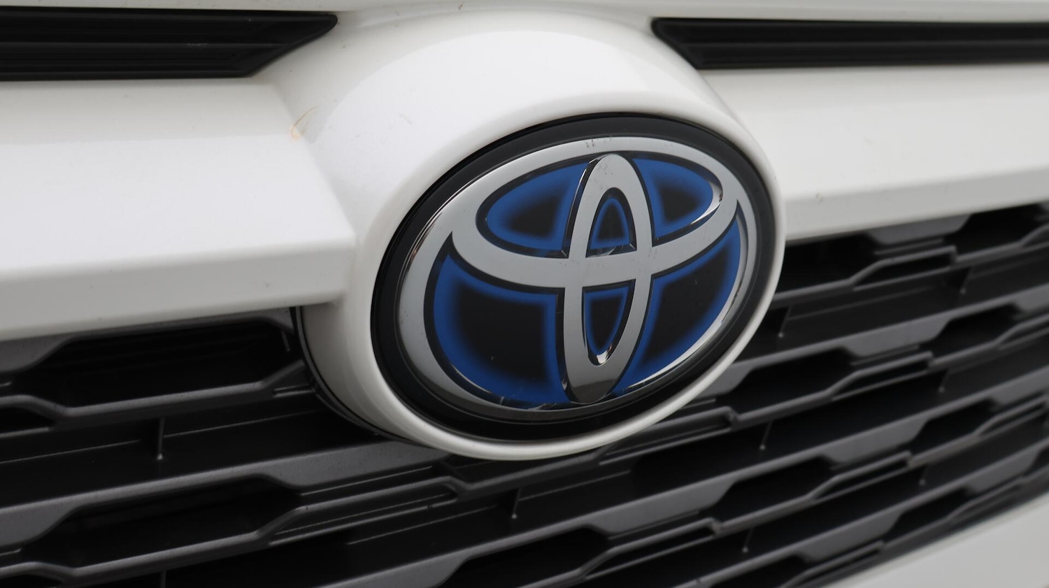 Used Toyota RAV4 2020 for sale - 76633336: Photo 24