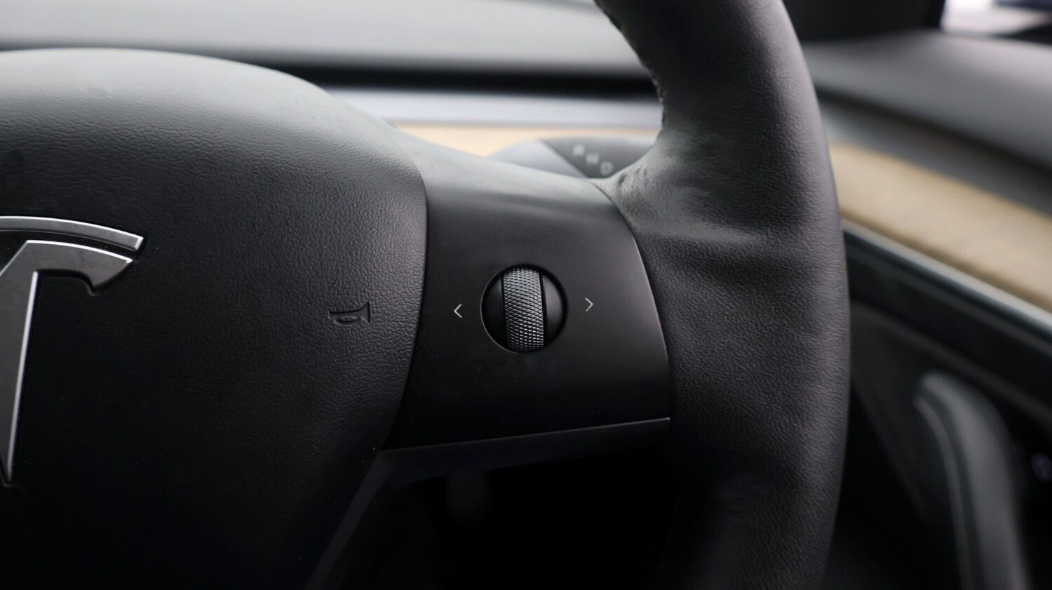 Used Tesla Model 3 2021 for sale - 77318462: Photo 25