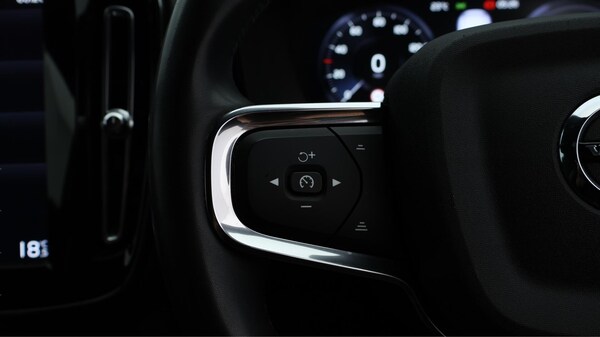 Used Volvo XC40 2022 for sale - 75589078: Photo 25