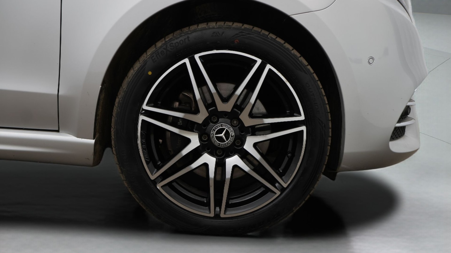 Used Mercedes-Benz V-Class 2023 for sale - 77848525: Photo 18