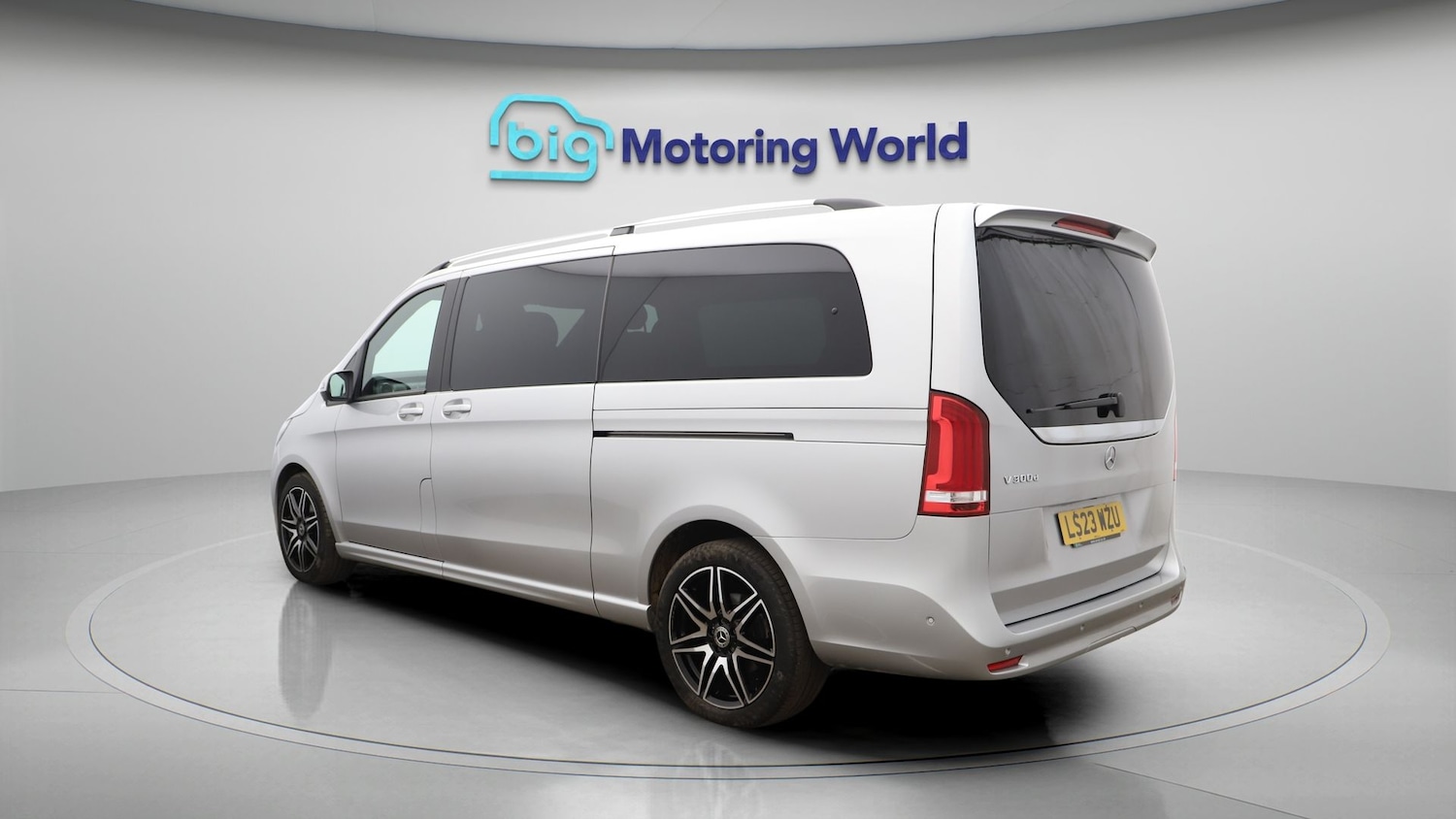 Used Mercedes-Benz V-Class 2023 for sale - 77848525: Photo 5