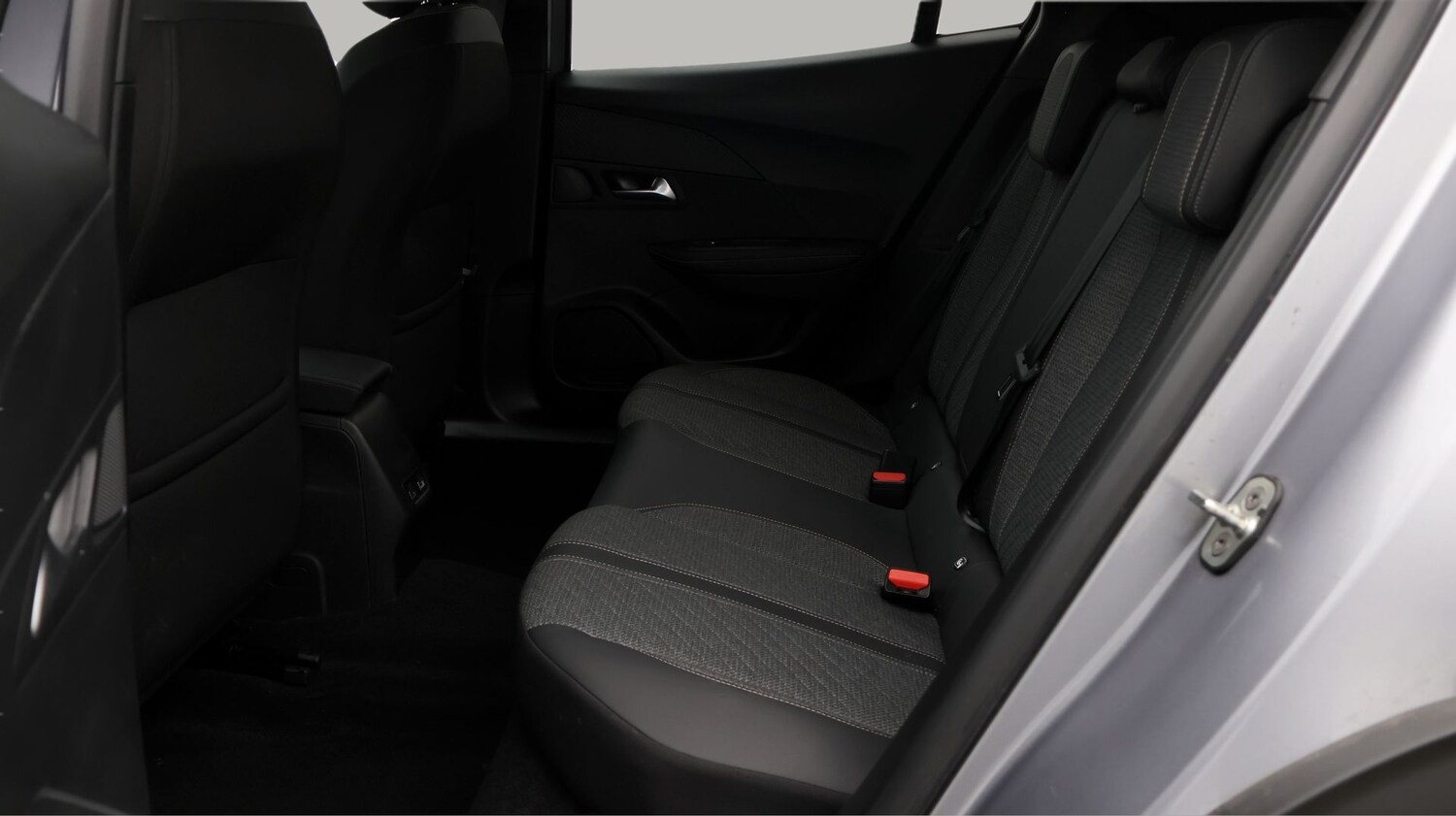 Used Peugeot 2008 2024 for sale - 77581897: Photo 16