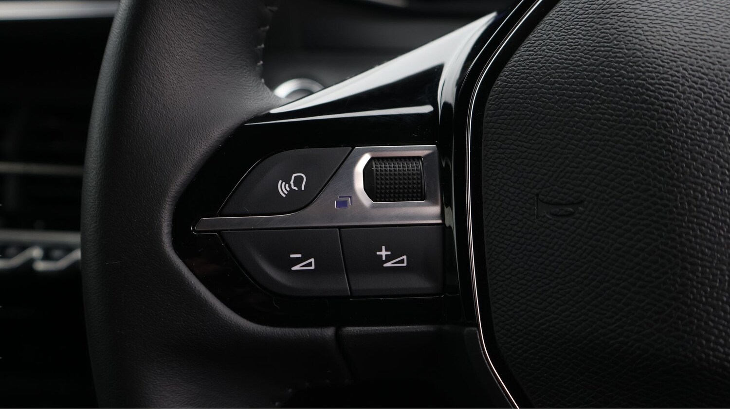 Used Peugeot 2008 2024 for sale - 77581897: Photo 21