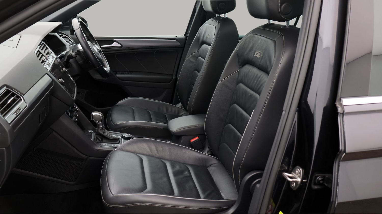 Used Volkswagen Tiguan for sale - 77271457: Photo 14