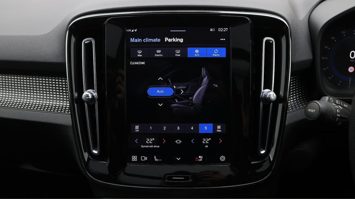 Used Volvo XC40 2021 for sale - 76573070: Photo 13