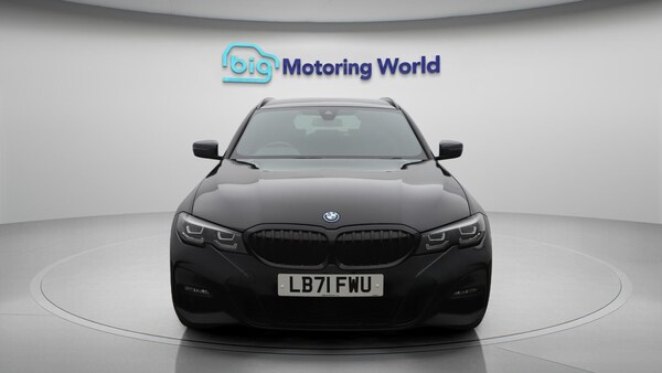 Used BMW 3 Series 2021 for sale - 76227864: Photo 3