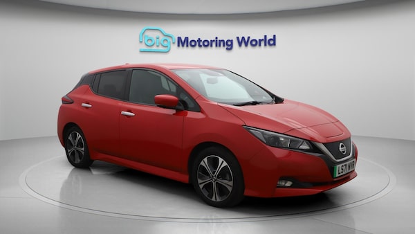 Used Nissan Leaf 2021 for sale - 76306769: Photo 2