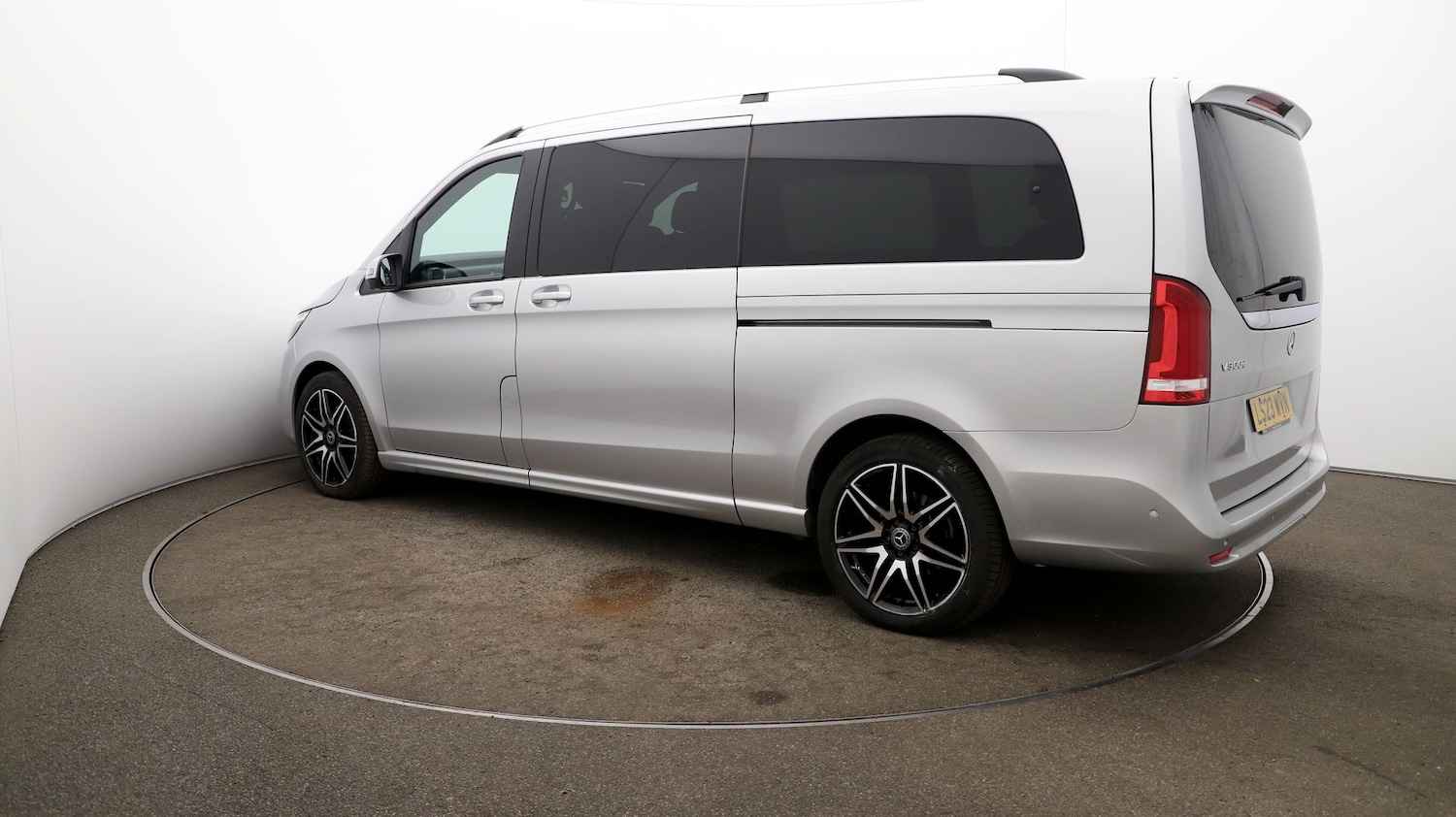 Used Mercedes-Benz V-Class 2023 for sale - 76808534: Photo 29