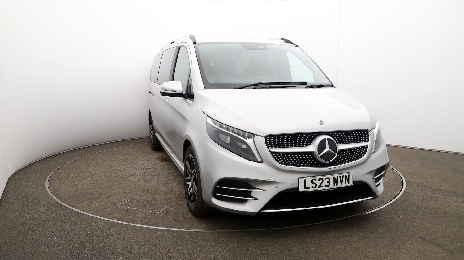 Used Mercedes-Benz V-Class 2023 for sale - 76808534: Photo 36