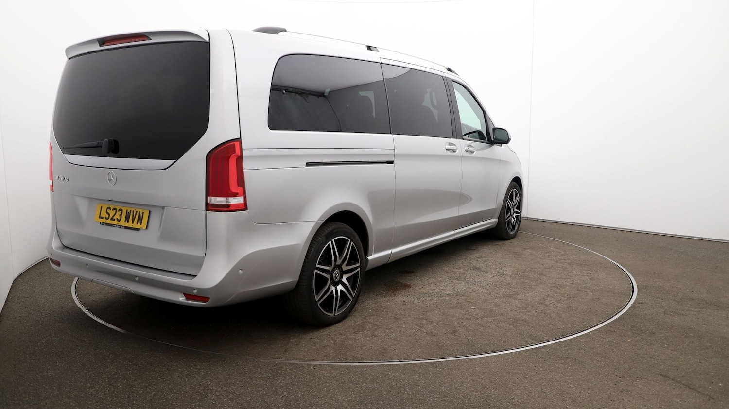 Used Mercedes-Benz V-Class 2023 for sale - 76808534: Photo 49