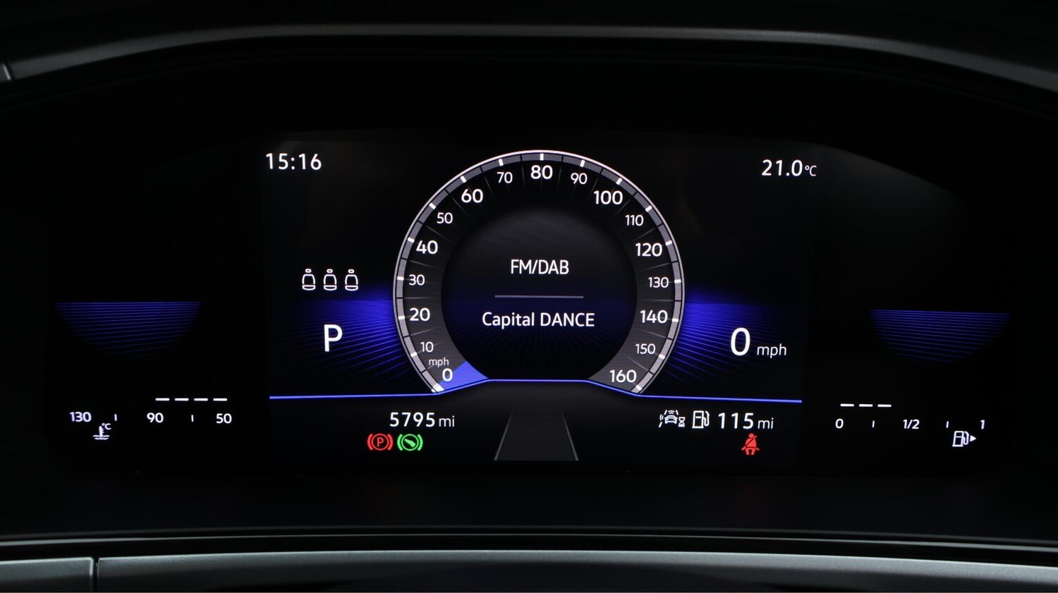 Used Volkswagen T-Roc 2023 for sale - 76549690: Photo 11