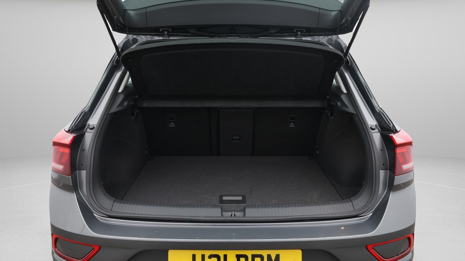 Used Volkswagen T-Roc 2023 for sale - 76549690: Photo 18