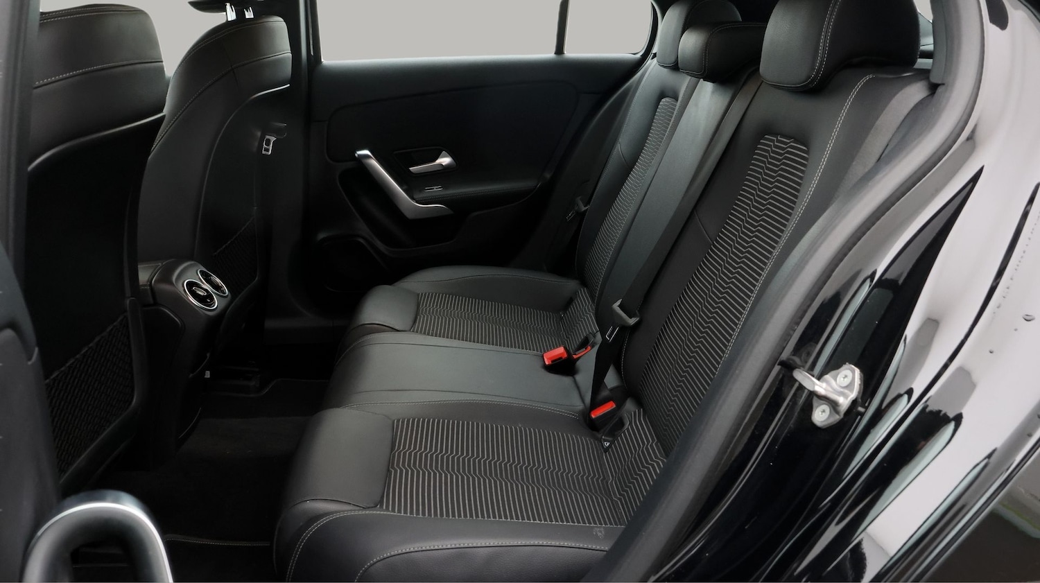 Used Mercedes-Benz A-Class 2018 for sale - 77460484: Photo 16