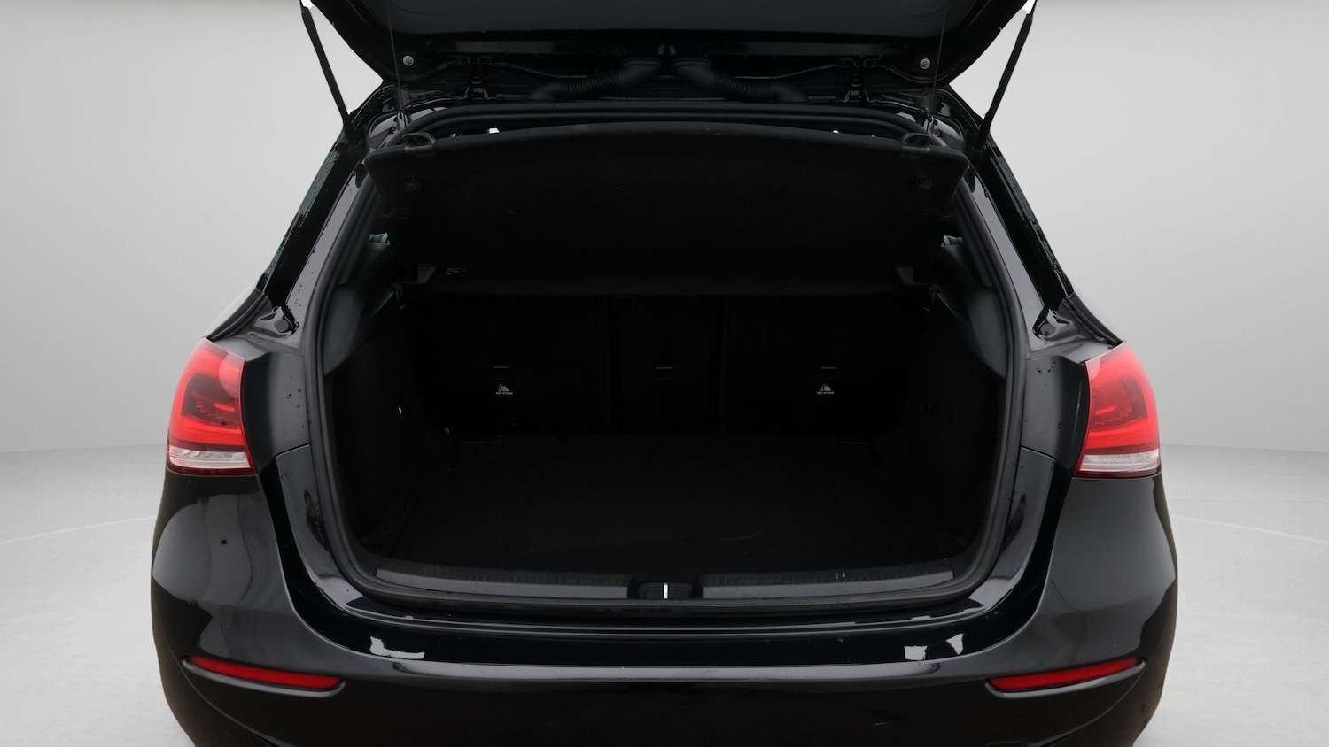 Used Mercedes-Benz A-Class 2018 for sale - 77460484: Photo 17