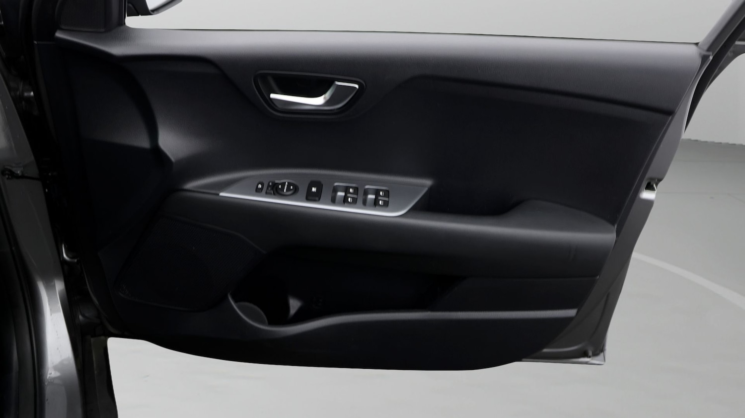 Used Kia Stonic 2024 for sale - 77271166: Photo 15