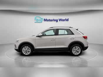 Used Volkswagen T-Roc 2023 for sale - 79828504: Photo