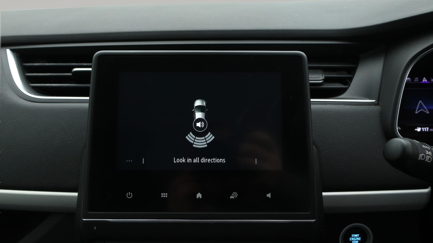 Used Renault Zoe 2021 for sale - 76607229: Photo 25