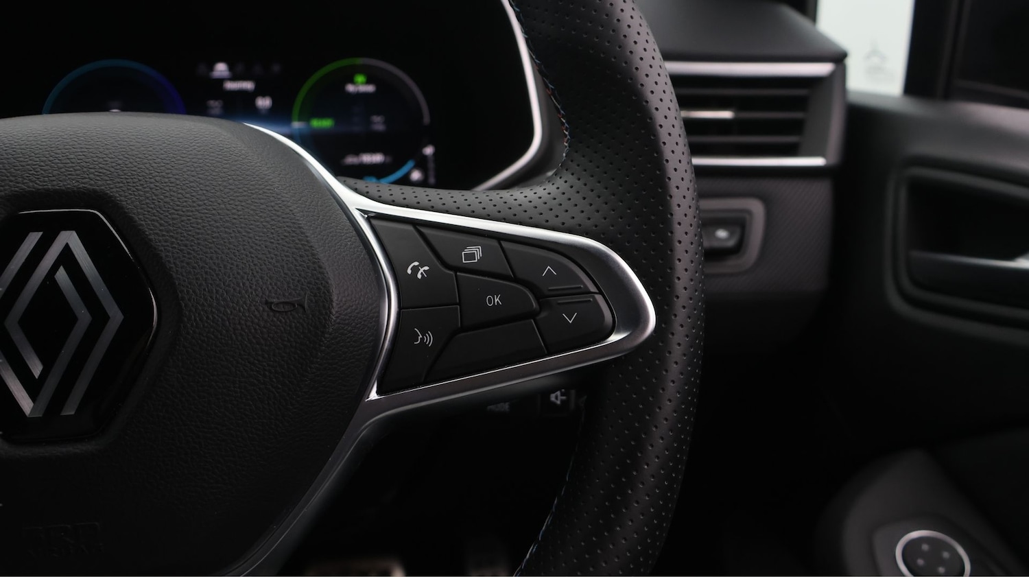 Used Renault Clio 2024 for sale - 77688172: Photo 23