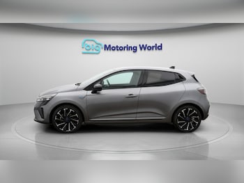 Used Renault Clio 2024 for sale - 77688172: Photo