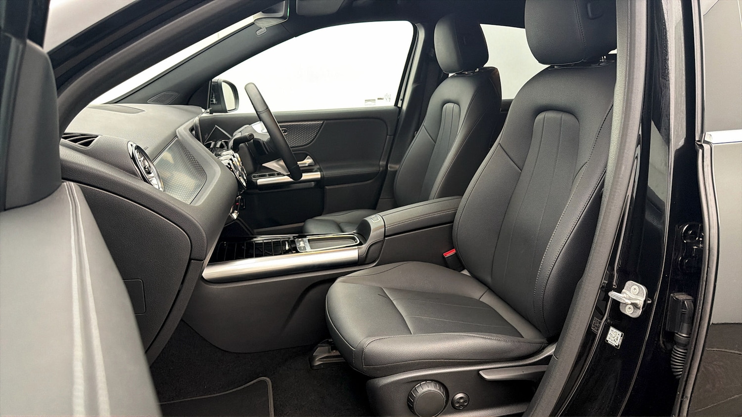 Used Mercedes-Benz EQA 2024 for sale - 77813526: Photo 13