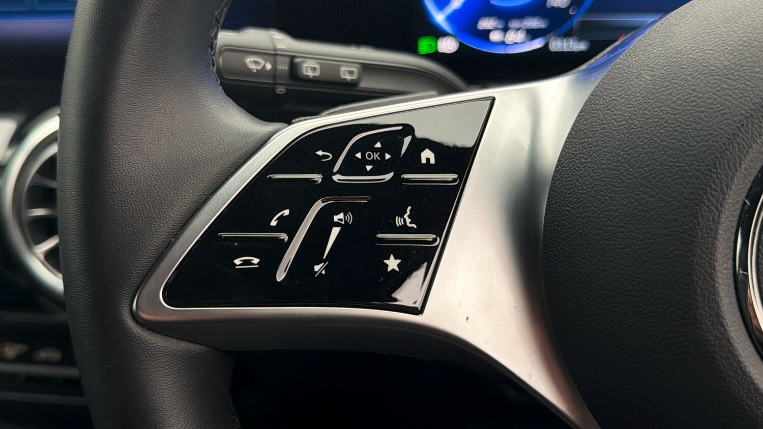 Used Mercedes-Benz EQA 2024 for sale - 77813526: Photo 22