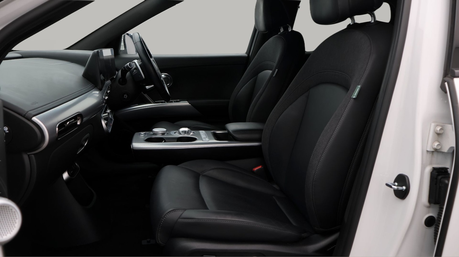 Used Genesis GV60 2023 for sale - 77182223: Photo 14