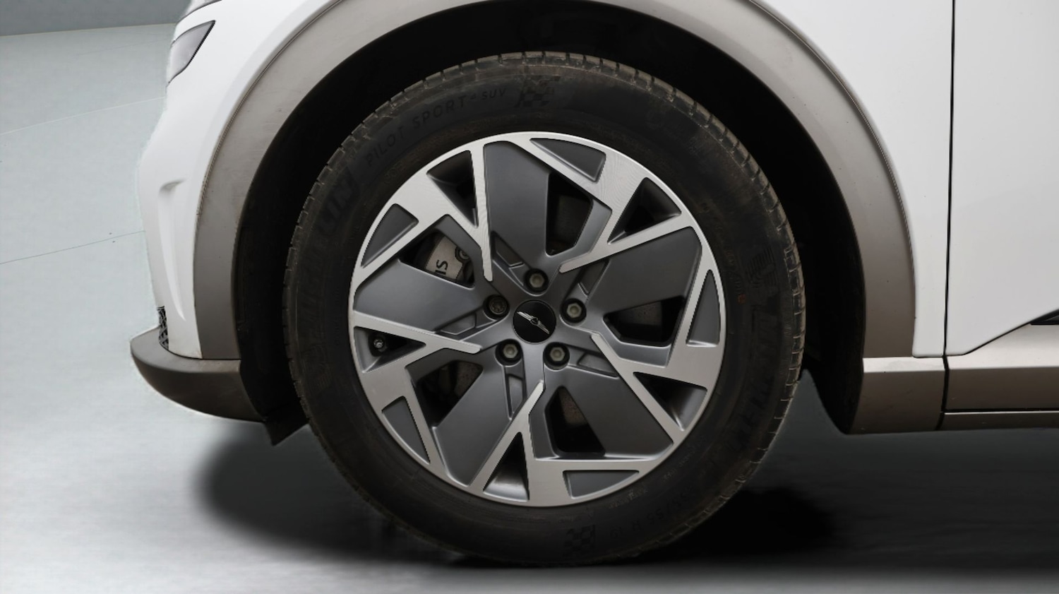 Used Genesis GV60 2023 for sale - 77182223: Photo 18