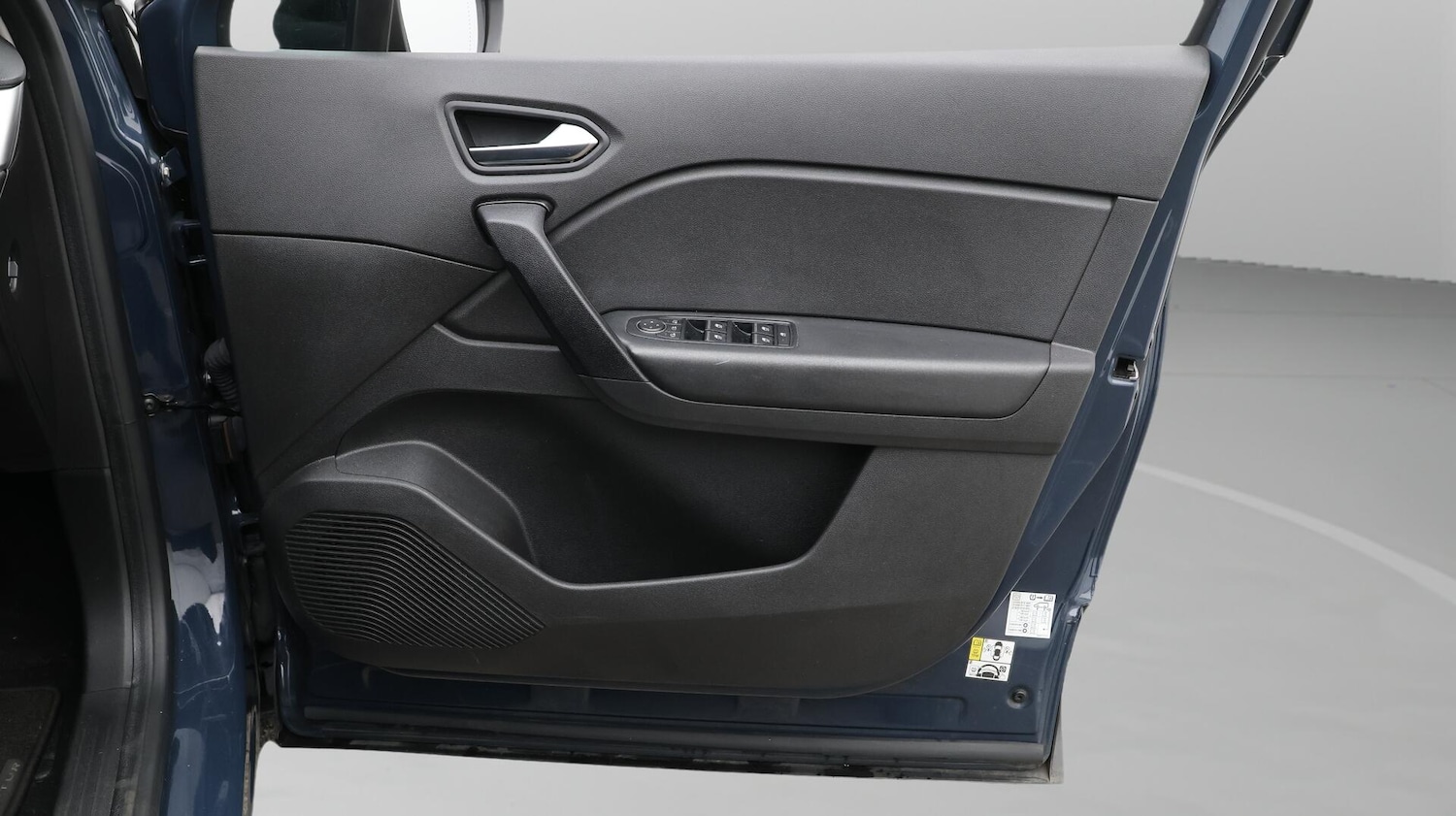 Used Renault Captur 2024 for sale - 76042323: Photo 16