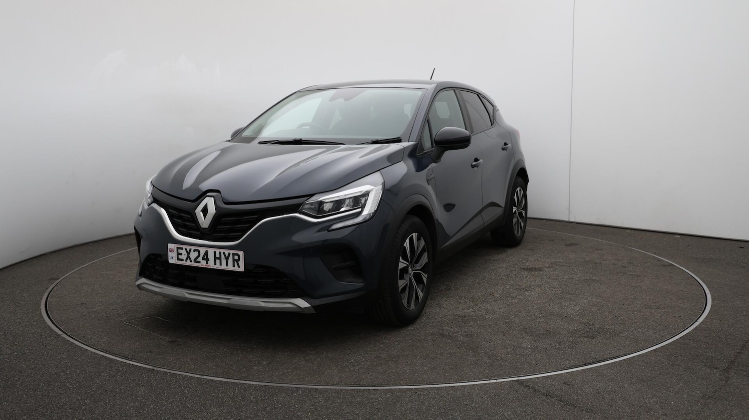 Used Renault Captur 2024 for sale - 76042323: Photo 36