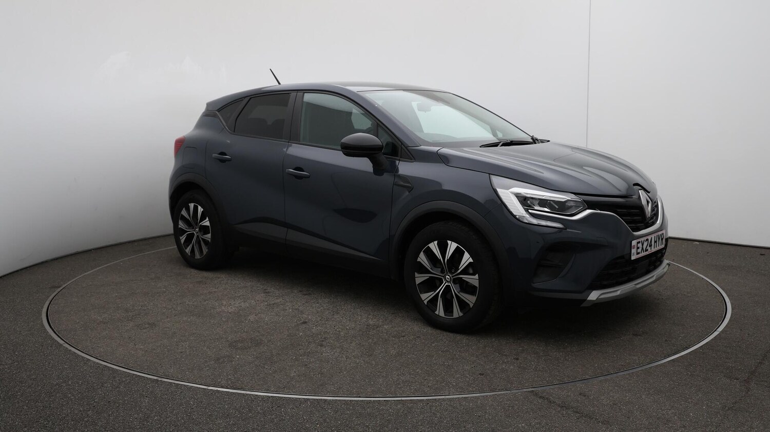 Used Renault Captur 2024 for sale - 76042323: Photo 43