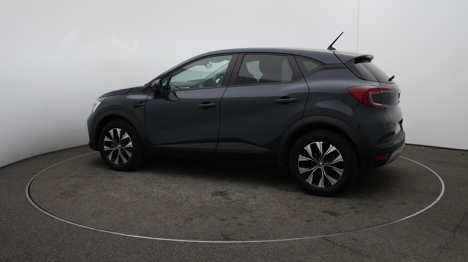 Used Renault Captur 2024 for sale - 76042323: Photo 46