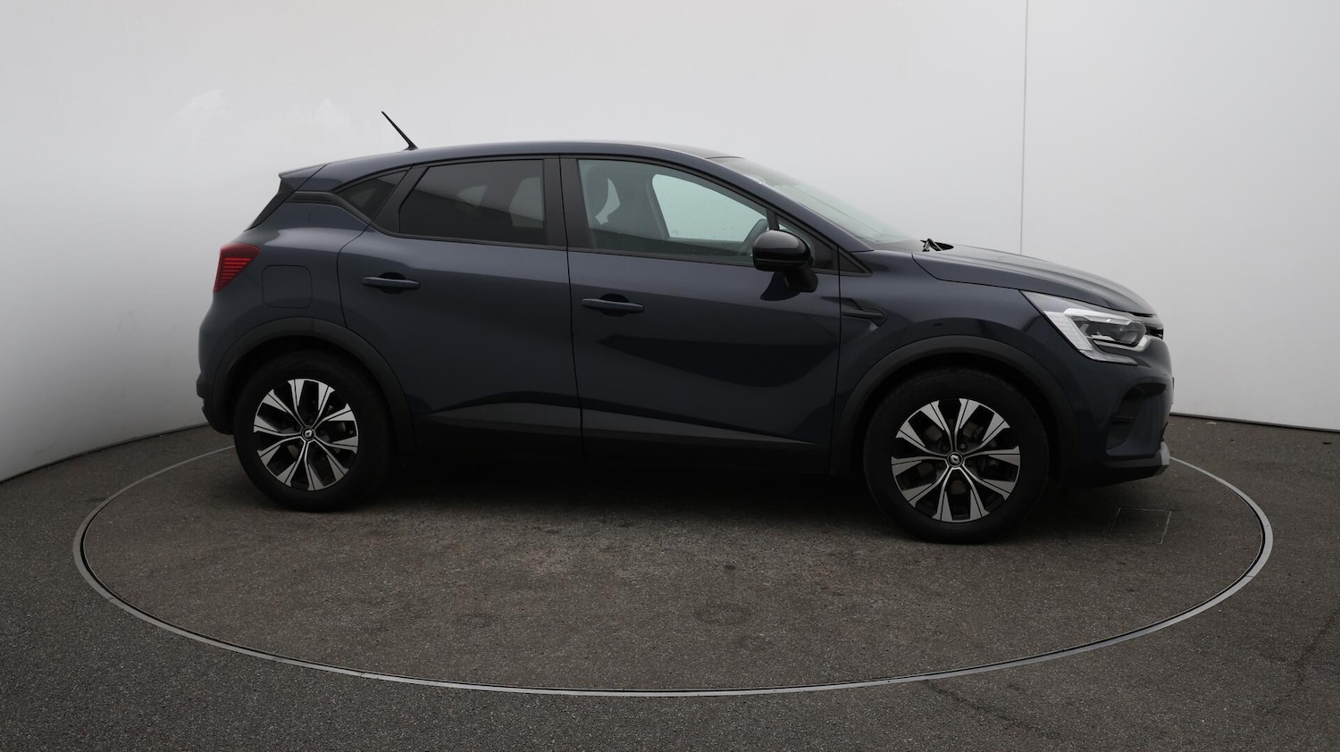Used Renault Captur 2024 for sale - 76042323: Photo 47