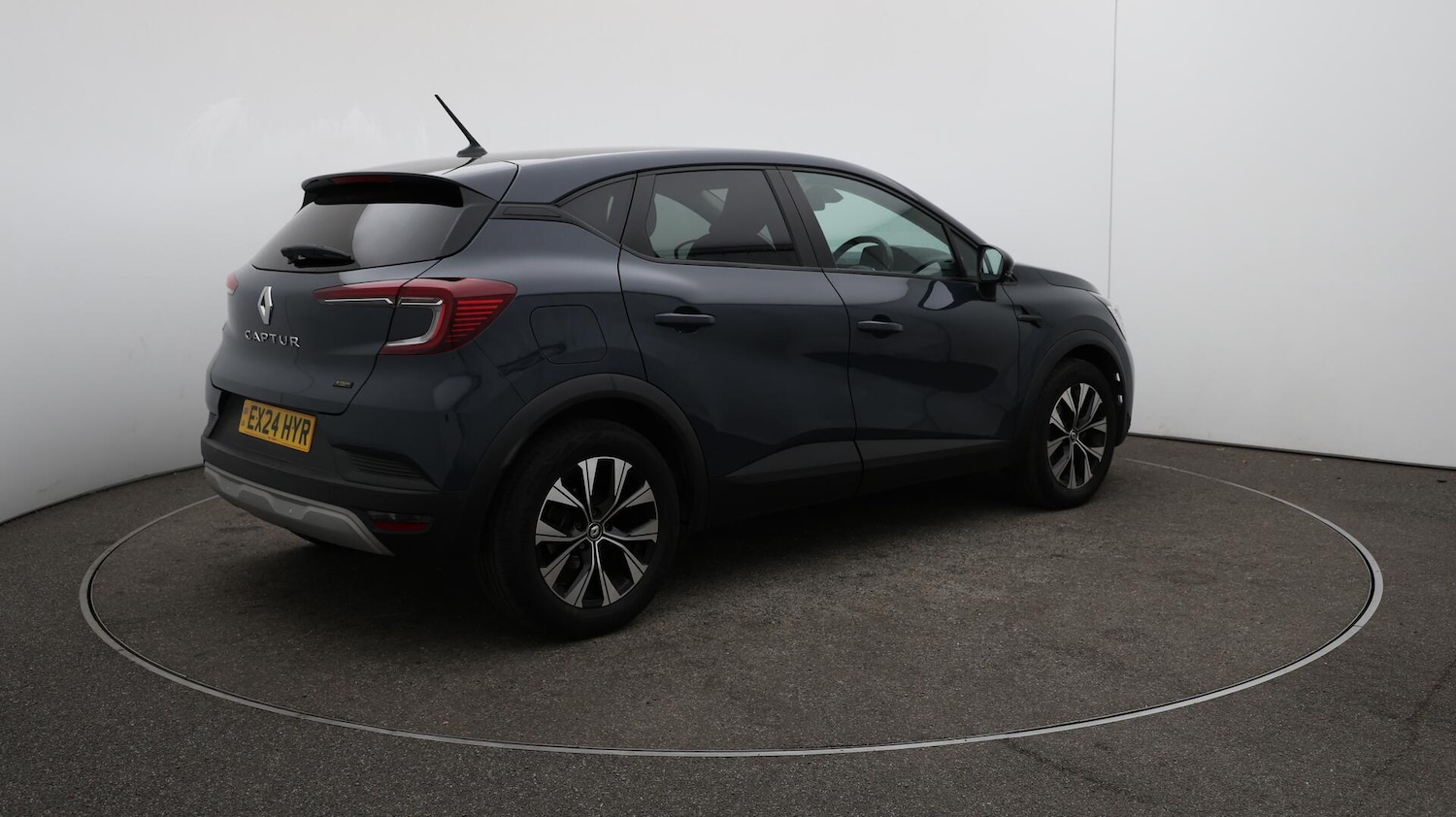 Used Renault Captur 2024 for sale - 76042323: Photo 52