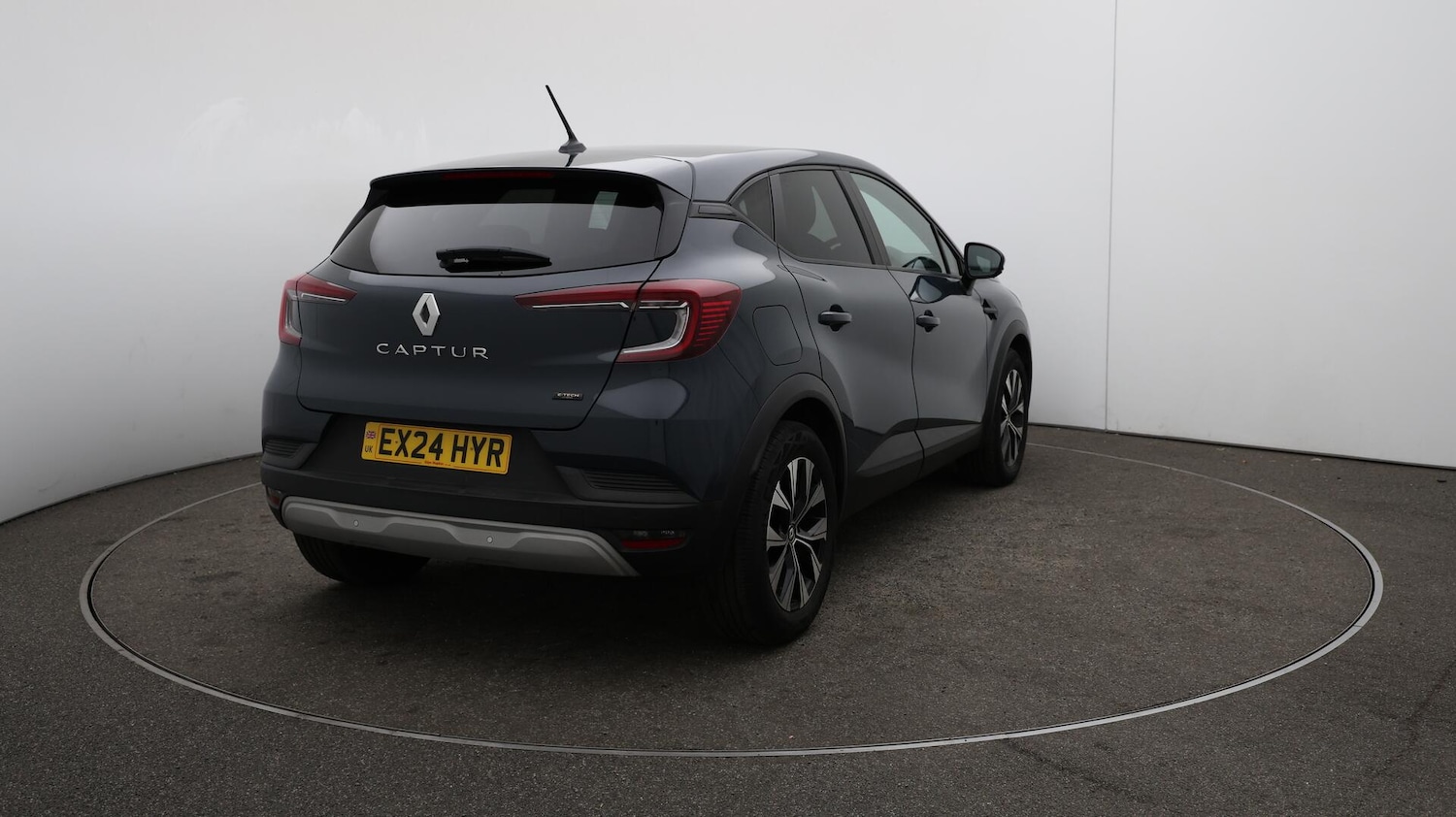 Used Renault Captur 2024 for sale - 76042323: Photo 54