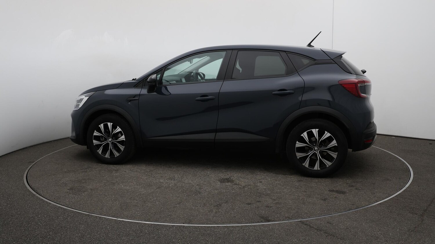 Used Renault Captur 2024 for sale - 76042323: Photo 57