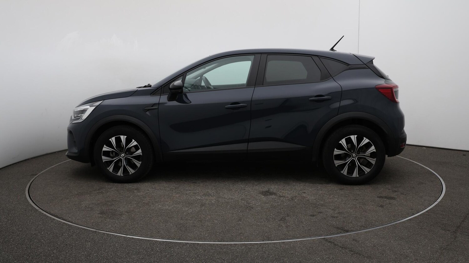 Used Renault Captur 2024 for sale - 76042323: Photo 63