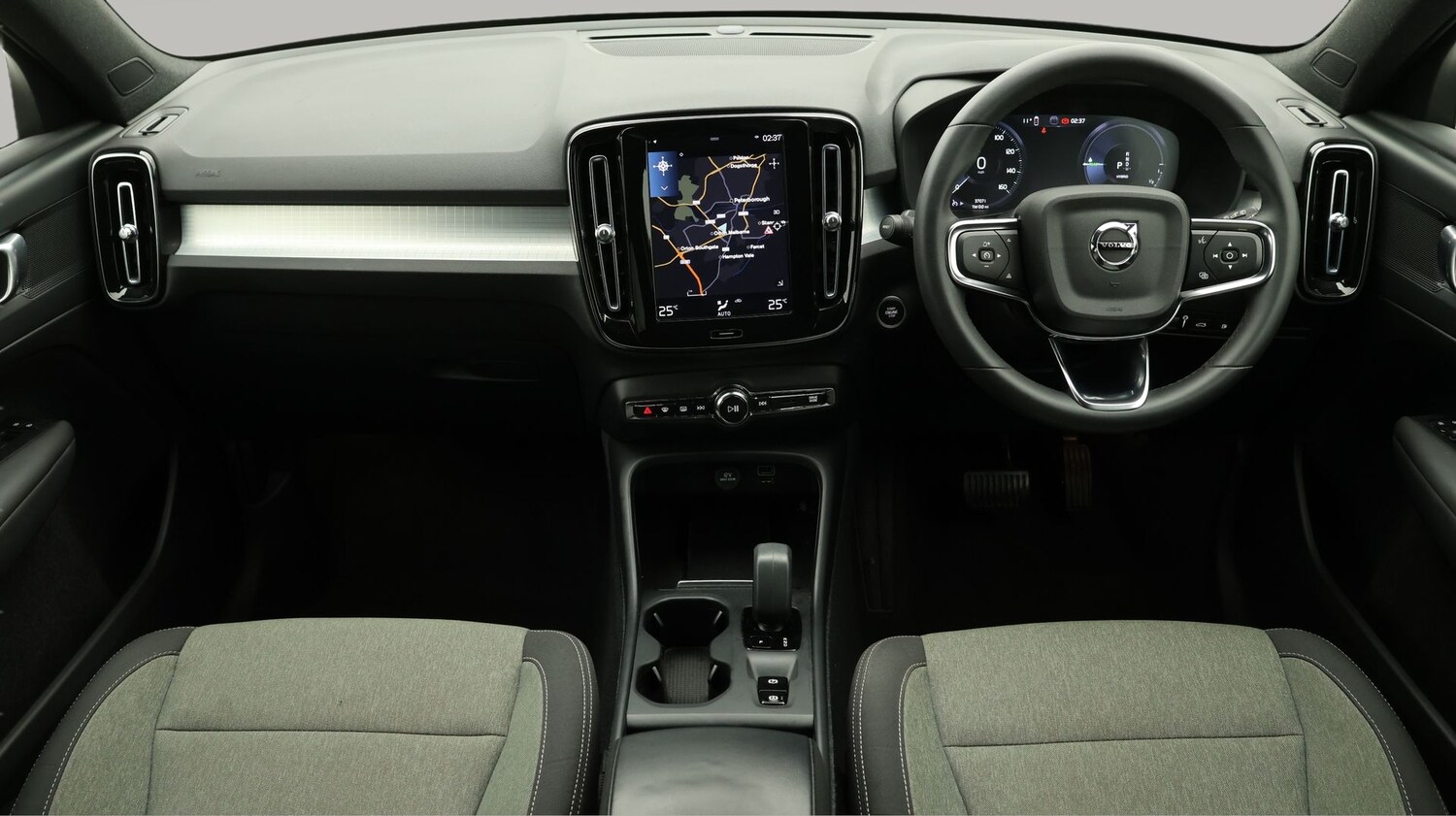 Used Volvo XC40 for sale - 77190354: Photo 13