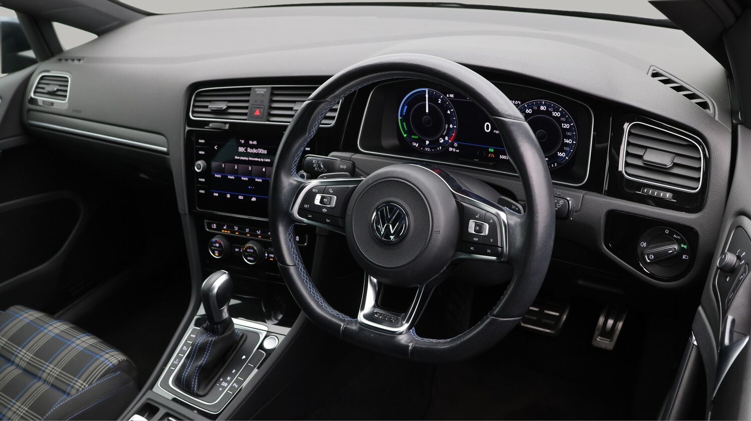 Used Volkswagen Golf 2020 for sale - 77729203: Photo 9