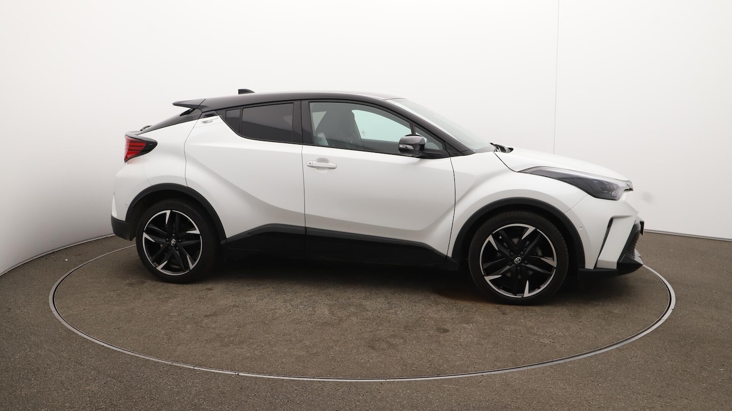 Used Toyota C-HR 2022 for sale - 76084606: Photo 36