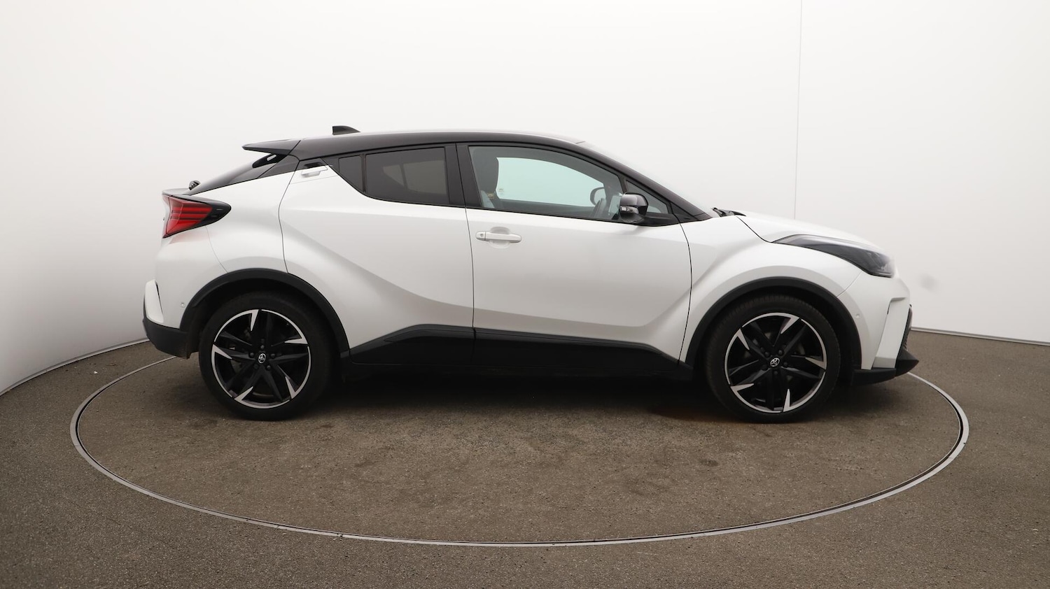 Used Toyota C-HR 2022 for sale - 76084606: Photo 38