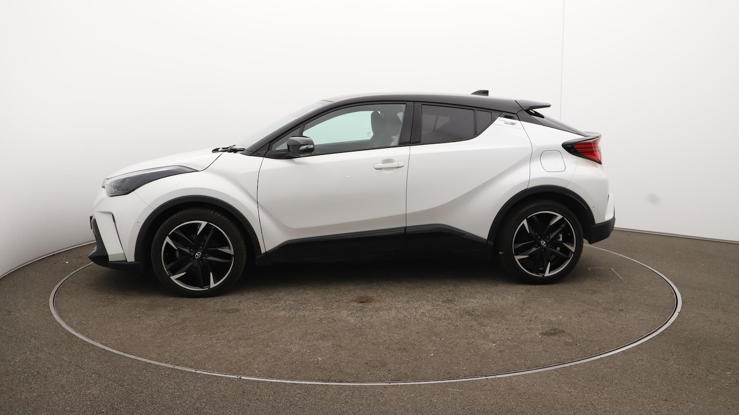 Used Toyota C-HR 2022 for sale - 76084606: Photo 66